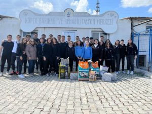 <br>GMTMK öğrencilerinden “Bir El Bin Pati” projesi