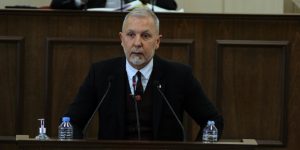 Serhat Akpınar: Kendi sorunlarımızdan kendi çabamızla ve Türkiye’nin desteğiyle başa çıkabiliriz