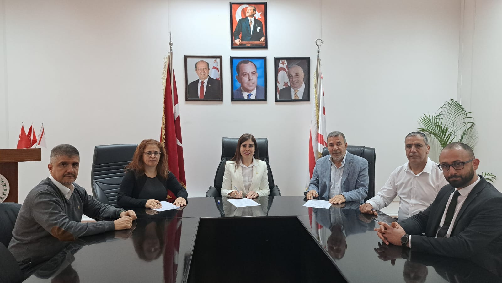 “İmha edilmeyi bekleyen ilaçlarla ilgili Sağlık Bakanlığı’nda tarihi imza “