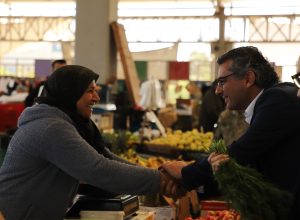 Erhürman, Mağusa’da Pazar Alanını Ziyaret Etti