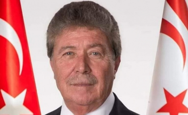 Başbakan Ünal Üstel : “2022-23 KKT AKSA Süper Lig’i Şampiyonluğunu kazanan Mağusa Türk Gücü Futbol takımını kutluyorum.