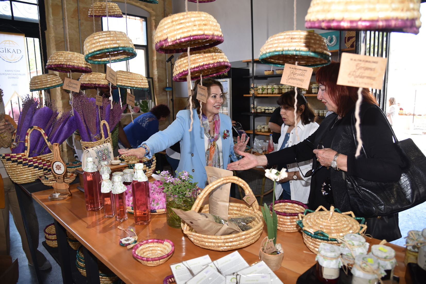 Depremzede kadınların ürünleri Gİ-KA Koop İstasyon’da satışa sunuldu