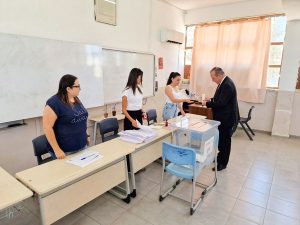 Fikri Ataoğlu, Oyunu Kullandı