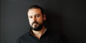 İzmirli İş İnsanı Kutlu Özemrak Sıfırdan Kurduğu Gıda Markalarını Zincir Mağaza Yapıp Satarak Kendi Hikayesini Yazdı