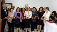 Cumhurbaşkanı Ersin Tatar’ın eşi Sibel Tatar, ‘Evrenin dili’ sergisinin açılışına katıldı