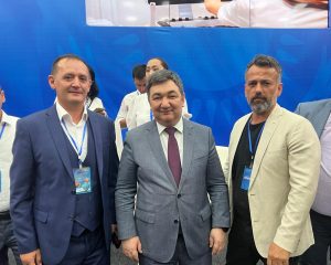 Arıklı ve Hasanoğlu, Kazakistan’lı Bakan Kıdırali İle Görüştü