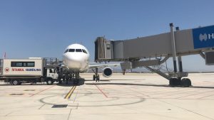 Ercan’da elektrik arızasından 20 uçak, yaklaşık 3 bin yolcu etkilendi