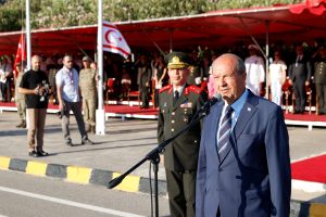 Cumhurbaşkanı Tatar sancak devir teslim törenine katıldı