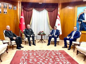 Görev süresi dolan komutanlardan Başbakan Üstel’e veda ziyareti