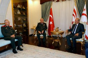 Tatar, korgeneralliğe terfi eden Öztürk ve Topaloğlu’nu kabul etti