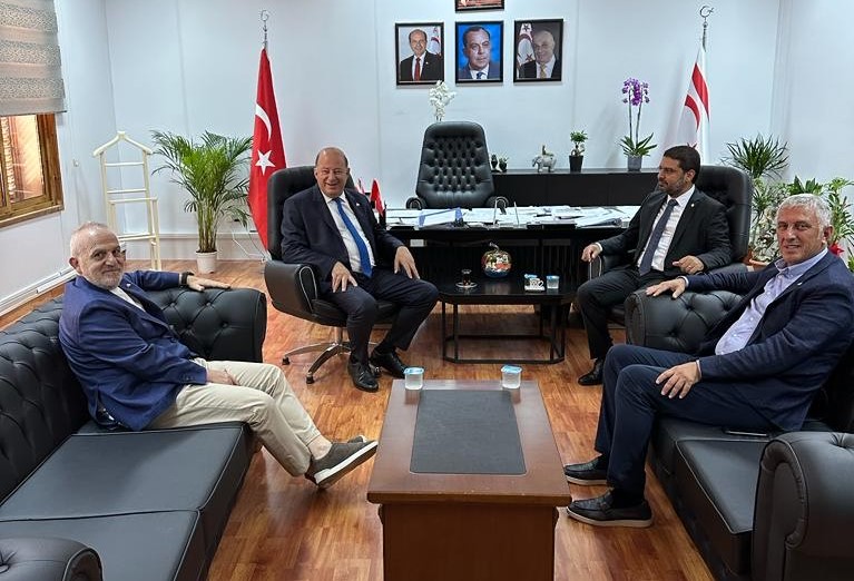 Savaşan Holoğlu’nu Ağırladı