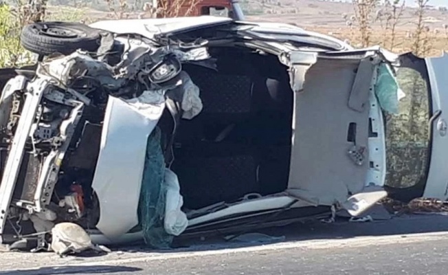 Lekfoşa – Güzelyurt ana yolunda trafik kazası: 3 kişi yaralandı