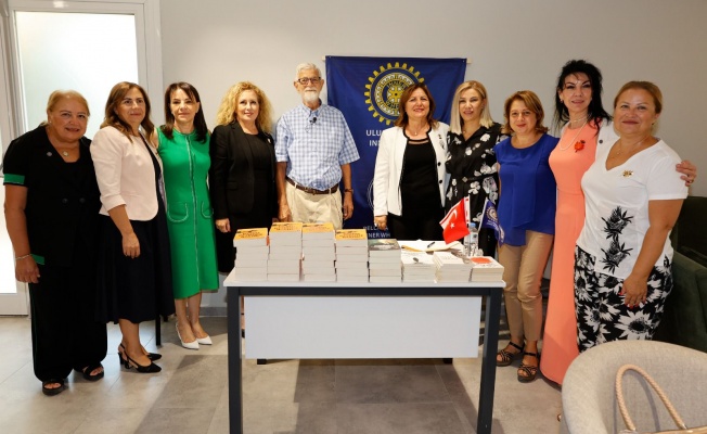 Sibel Tatar, Prof. Dr. Vamık Volkan’ın söyleşisine katıldı