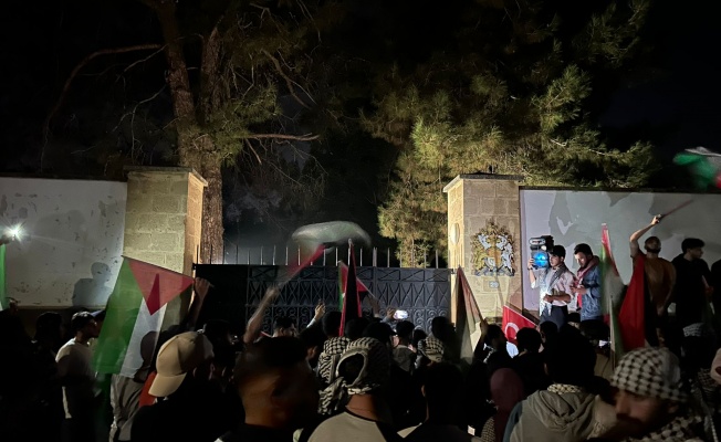 İsrail’in Gazze’deki hastane saldırısı KKTC’de de protesto edildi