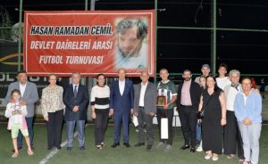 Cumhurbaşkanı Tatar, Hasan Ramadan Cemil Daireler Arası Futbol Turnuvası’nın final karşılaşmasını izledi