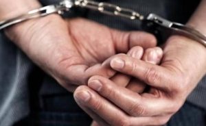 Yer Lefkoşa…. Sarhoş kafayla acili birbirine kattı