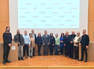 KOOPBANK’IN OPTIMUM / KOOP24 VE HEPi KAMPANYALARINDA SAMSUNG 65’’ UHD SMART TV KAZANAN MÜŞTERİLER HEDİYELERİNİ TESLİM ALDI.