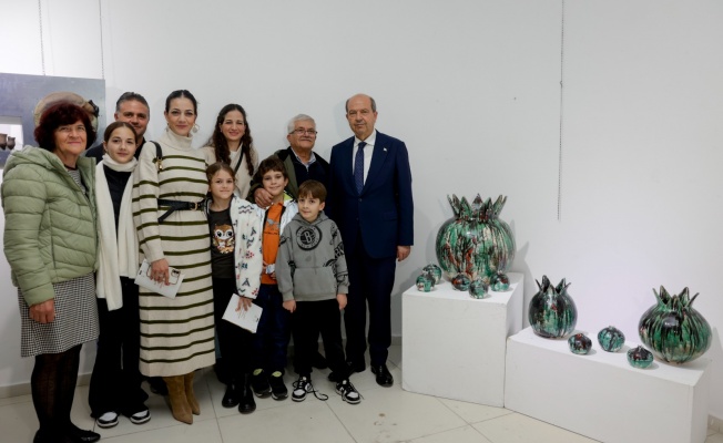 Cumhurbaşkanı Tatar, Kuzey Kıbrıs Seramikçiler Derneği’nin 15’inci Dernek Üyeleri Sergisi’ne katıldı