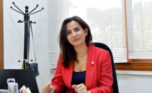 Serakıncı, “Bu yıl klasik mevsim griplerine Covid-19 varyantları ile ortaya çıkan klinik tablolar da ilave oldu”