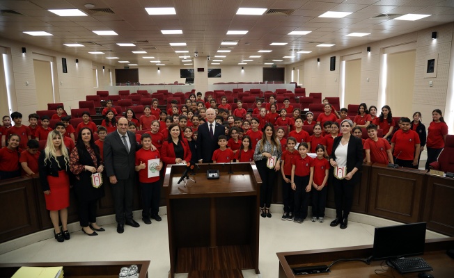 9 Eylül İlkokulu’ndan öğrenciler Meclis’i ziyaret etti