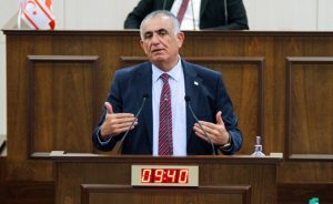 Nazım Çavuşoğlu: DAÜ’de gerekirse bir maaş daha kesilir, diğer üniversitelere bu destek verilmedi