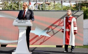 Cumhurbaşkanı Tatar, Süleyman Demirel Üniversitesi mezuniyet törenine katıldı