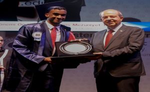 “Başarılı olmak için zorluklara ve haksızlıklara boyun eğmeyin”