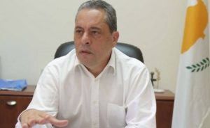 Rum Savunma Bakanı: Müzakereler için çabalamaya devam ediyoruz