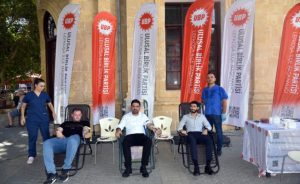 UBP Lefkoşa İlçesi Gençlik Kolları kan bağış kampanyası düzenledi