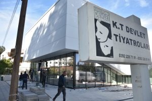 Ataoğlu: “Hedefimiz Dünya Tiyatrolar Gününde binayı hizmete koymak”