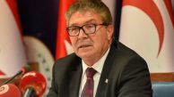 Başbakan Ünal Üstel, temaslarda bulunmak üzere Londra’ya gidiyor