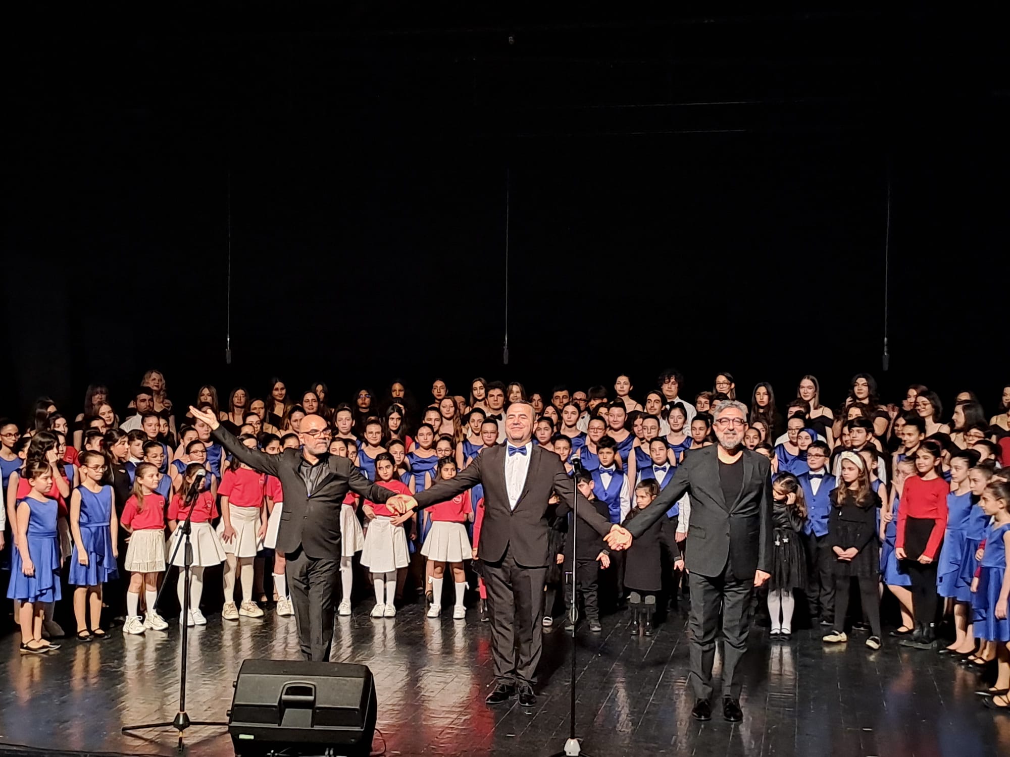 Ada Işığı Çocuk ve Gençlik Koroları Bursa’da konser verdi