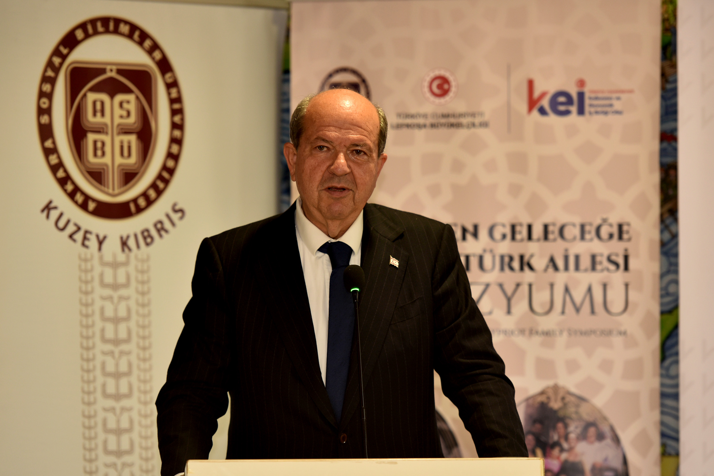 Tatar: “Kıbrıs Türk aile yapısının özünün korunması, başka ülkelerdeki yaşam tarzlarına özenilmemesi gerekir”