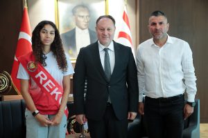 Öztürkler: “Gençlerimiz haksız izolasyonlara rağmen başarılarıyla örnek oluyor”