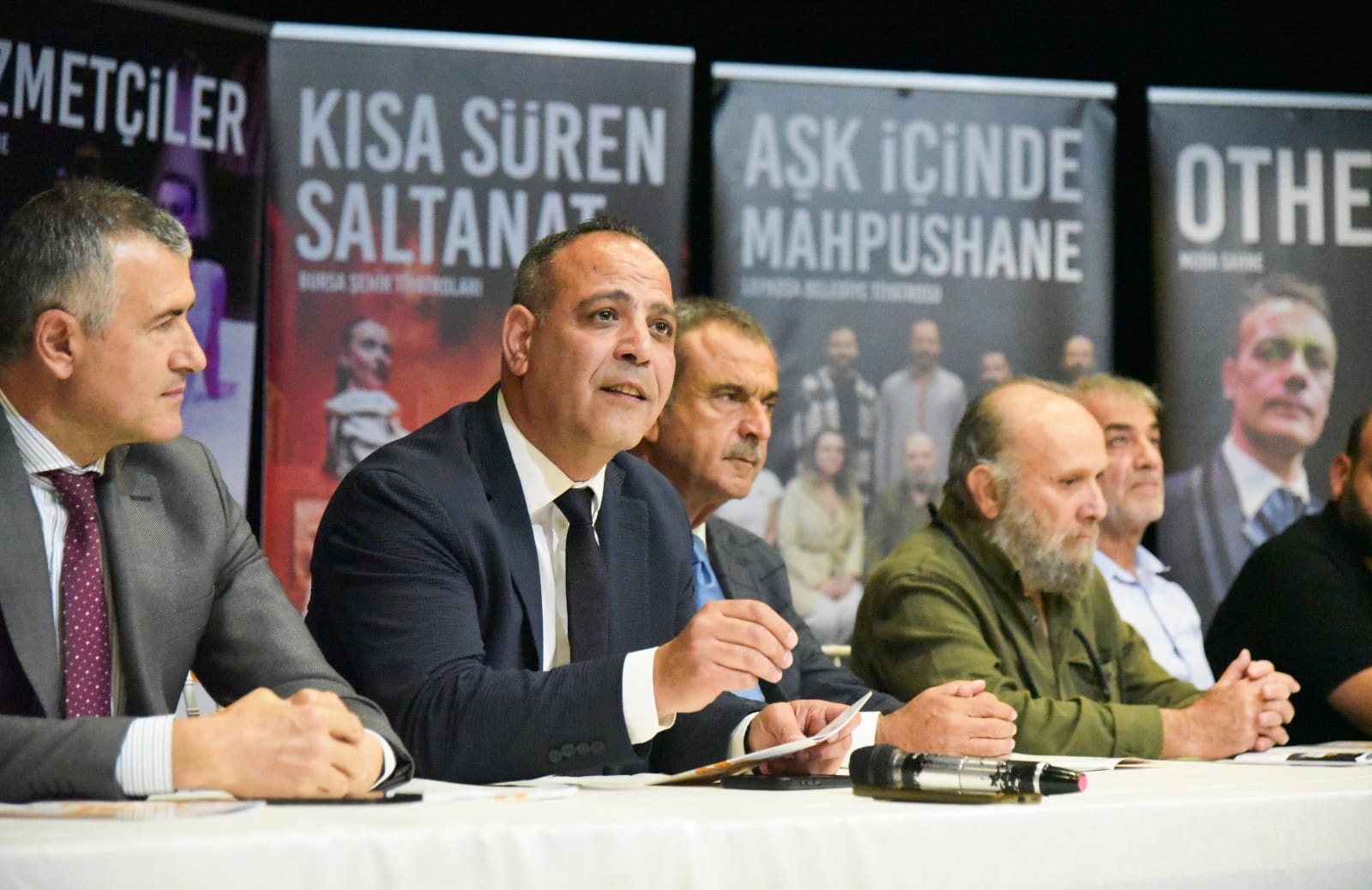 Üç belediye tiyatroda buluşuyor: 21. Kıbrıs Tiyatro Festivali başlıyor