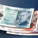 Sterlin 52.80 lira, dolar 39.20 lira, euro 44.30 liradan işlem görüyor