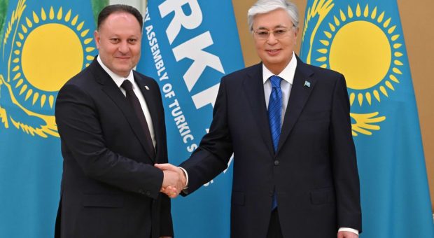Öztürkler, TÜRKPA heyet başkanları ile birlikte Kazakistan Devlet Başkanı tarafından kabul edildi