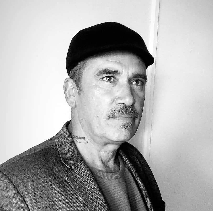 Tiyatro sanatçısı ve yönetmen Bayraktaroğlu vefat etti