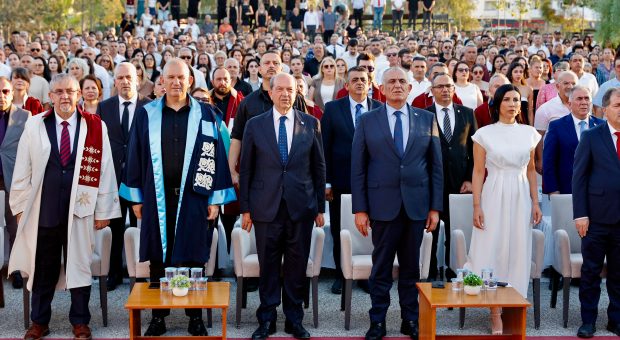 Atatürk Öğretmen Akademisi’nde geleceğin öğretmenleri diplomalarını aldı