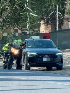 Lefkoşa’da kaçak taksicilik yapan sürücüye suçüstü