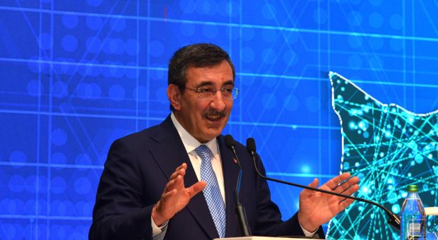 Yılmaz: “Ambargoları dijital dönüşümle aşacak, KKTC’yi dünyaya son teknolojilerle açacağız”