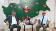 Erhürman, TMT Mücahitler Derneği’ni ziyaret etti