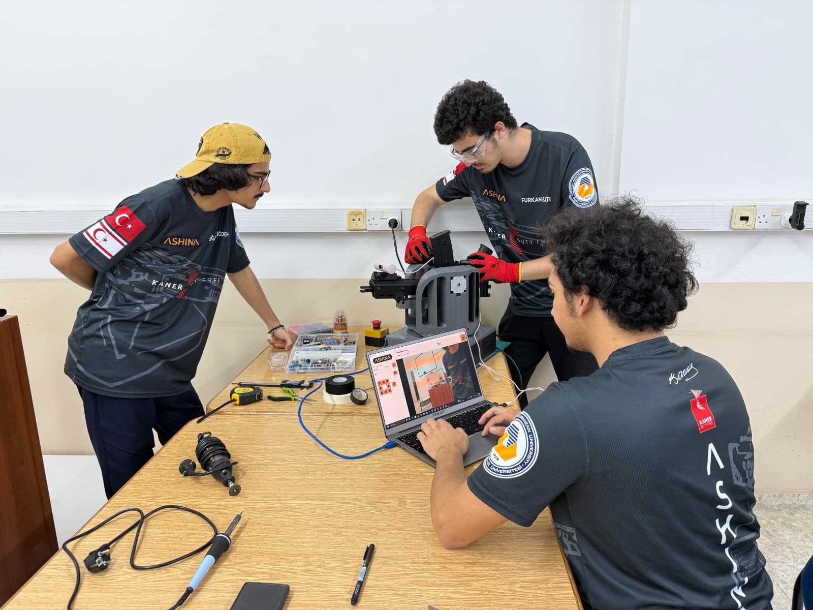 DAÜ öğrencilerinden oluşan “ASHINA” takımı Teknofest’e davet edildi