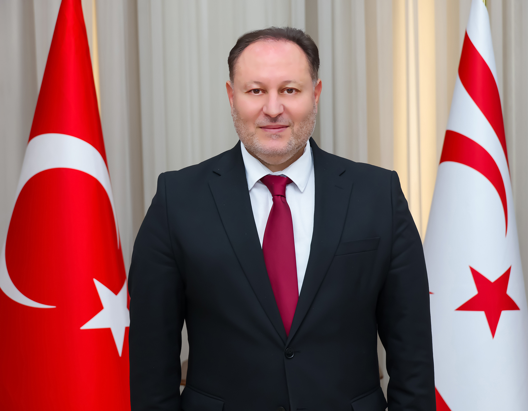  “Gazilerimiz, bağımsızlık ve hürriyet mücadelesinin birer abidesi olarak milletimizin baş tacı olmuştur”