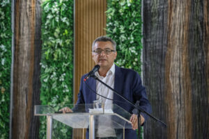 CTP Genel Başkanı ve Cumhurbaşkanı adayı Tufan Erhürman, Akdoğan halkıyla bir araya geldi