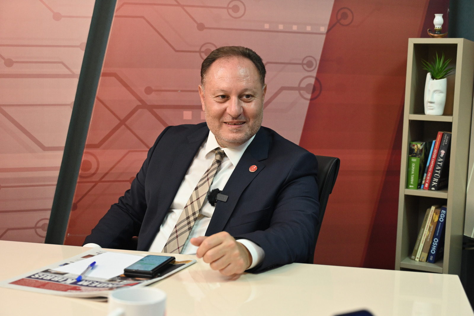 “Irkçılığın yükseldiği bir ortamda, barış ve çözüm söylemlerinin samimiyeti sorgulanmalı”