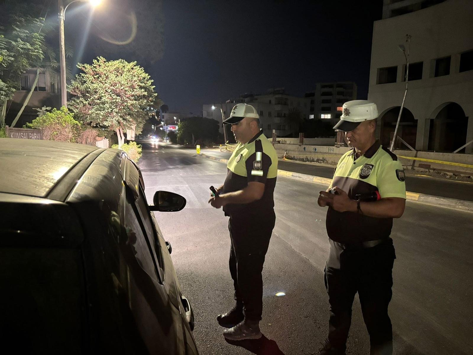 Lefkoşa’da asayiş ve trafik denetimi… 267 sürücü rapor, 6 araç trafikten men edildi