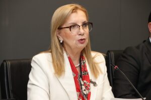 “Bütçe açığı, mali disiplin korunarak minimize edilmeli”