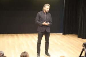 Sadri Alışık Kültür Merkezi Kıbrıs Akademi Perdelerini Açtı