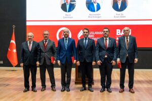 “Kayıp Mirasa Yolculuk: Bilim Tarihi ve İslam Medeniyetinin İnsanlığa Katkıları” konferansı gerçekleşti